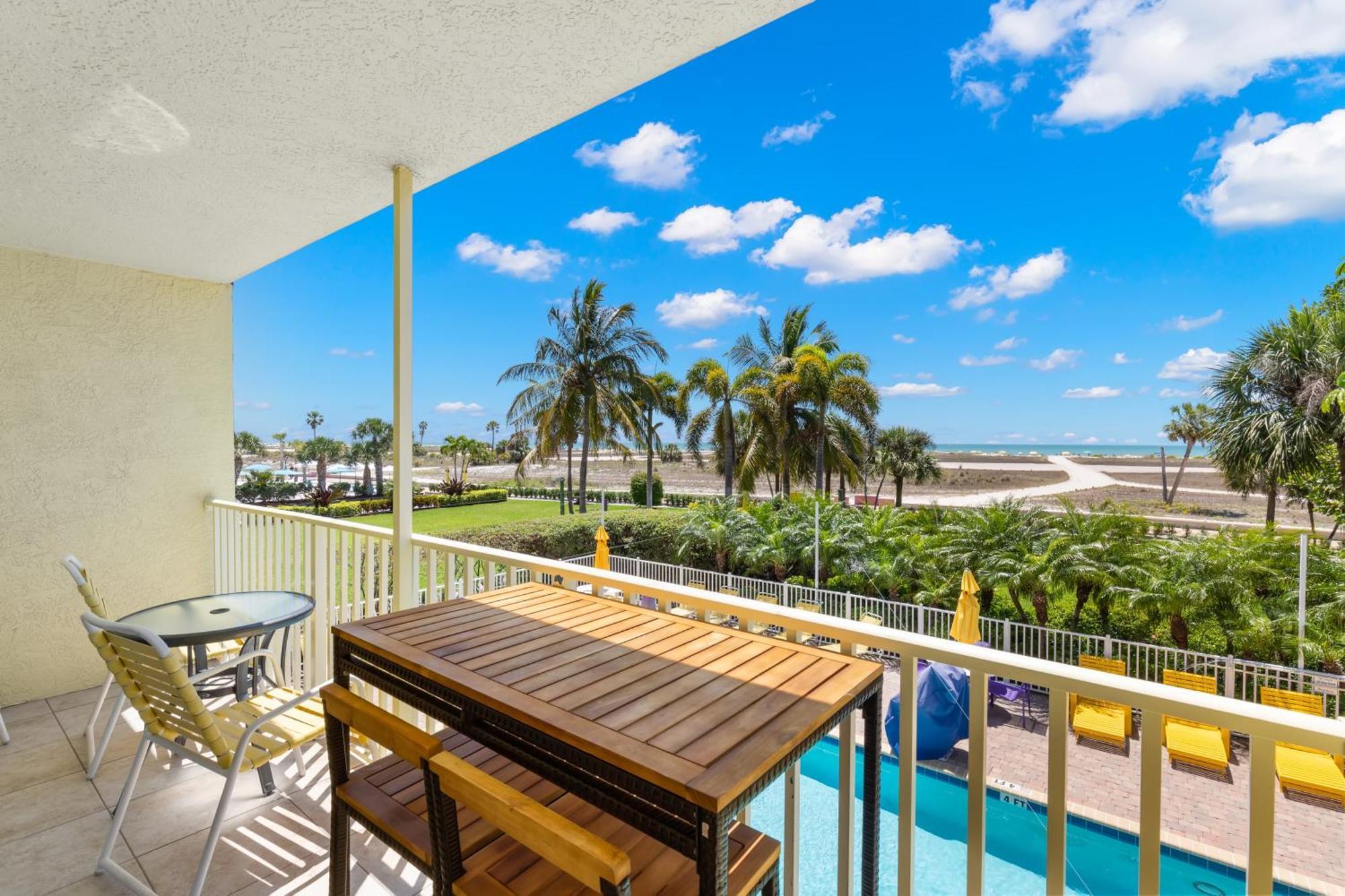 South Beach Oceanfront Resort St. Pete Beach Chambre photo